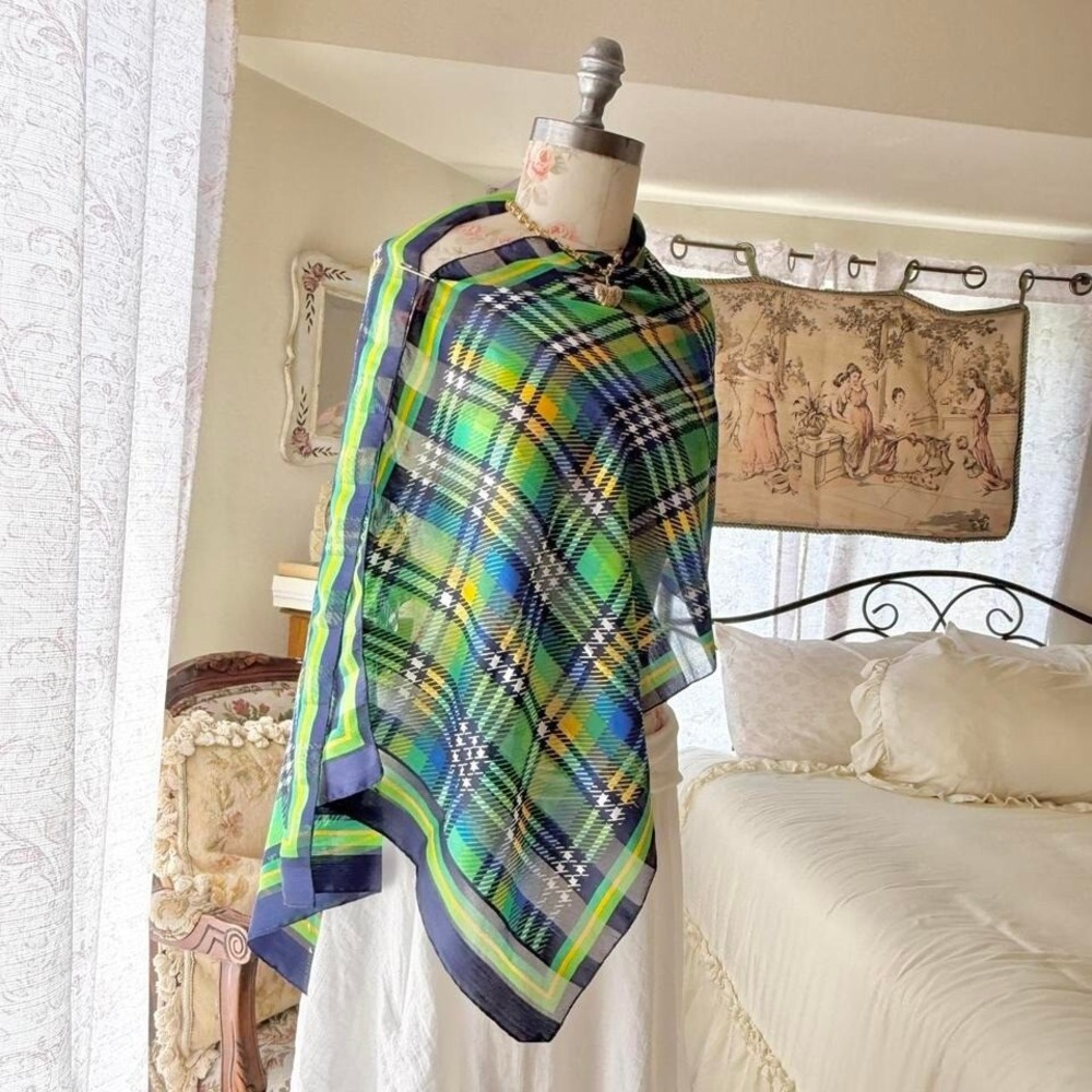 greenβ plaid scarf shawl